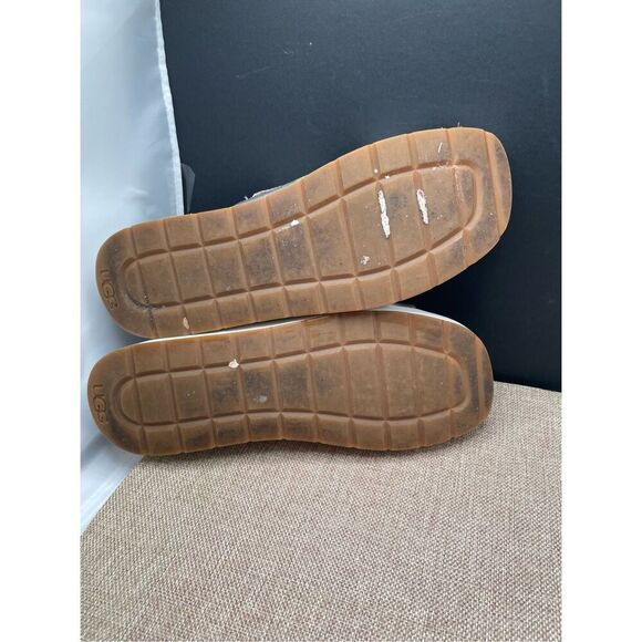UGG Women's Emily Slide Sandal Metallic Silver Size 9 - Picture 10 of 12